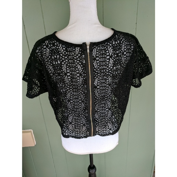 ❗ Last Chance ❗ Blanc Noir Lace / Crochet Crop Top - Picture 3 of 4